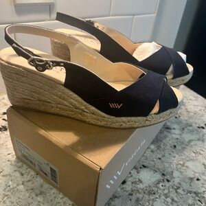 VISCATA Navy Canvas Wedge Llansa - NEW - Size 9